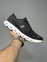 کتونی آن رانینگ مشکی سفید On Running Cloud X4 - Image 2