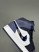 کتونی جردن وان ساقدار بنفش سفید Air Jordan 1 Mid Obsidian Sanded Purple - Image 5