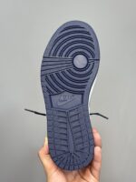 کتونی جردن وان ساقدار بنفش سفید Air Jordan 1 Mid Obsidian Sanded Purple - Image 6