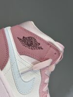 کتونی جردن وان ساقدار صورتی Air Jordan 1 High - Image 4