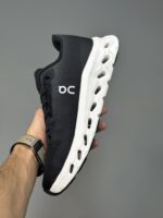 کتونی آن رانینگ کلودتیلت مشکی سفید On Running Cloudtilt Black & White - Image 3