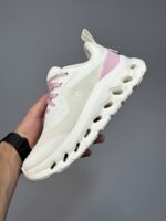 کتونی آن رانینگ کلودتیلت سفید صورتی On Running Cloudtilt 2 LOEWE White Pink - Image 4