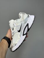نایک وی فایو آر ان آر سفید متالیک نقره‌ای مشکی Nike V5 RNR White Vast Grey Metallic Silver Black - Image 4