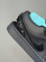 کتونی جردن وان لو بلک پتنت الفنت Nike Air Jordan 1 Low Black Patent Elephant - Image 6