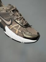 کتونی نایک وی تو کی ران قهوه‌ای Nike V2K Run Brown White Black - Image 6