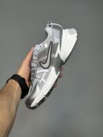 کتونی نایک وی تو کی ران نقره ای Nike V2K Run Silver - Image 4