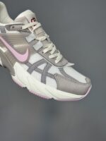 کتونی نایک وی تو کی ران خاکستری صورتی Nike V2K Run Grey and Pink - Image 5