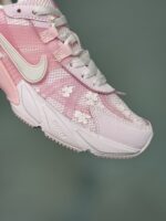 کتونی نایک وی تو کی ران صورتی گلدار Nike V2K Run Pink Foam Arctic Pink - Image 5