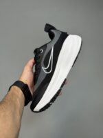 کتونی نایک وومرو 18 مشکی سفید Nike Vomero 18 Black White - Image 3