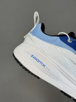 کتونی نایک وومرو 18 سفید آبی Nike Vomero 18 Blue White - Image 5