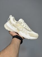کتونی نایک وی تو کی ران کرم سفید  Nike V2K Run Sail Sand Drift - Image 2