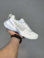 کتونی نایک وی تو کی ران سفید آبی یخی Nike V2K Run Platinum Tint Summit White Light Smoke Grey - Image 2