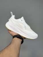 کتونی نایک وومرو 18 سفید Nike Vomero 18 White - Image 2