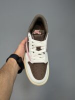 کتونی نایک ایر جردن وان ترویس اسکات قهوه ای صورتی Nike Jordan 1 Travis Scott Low Dark Pony - Image 3