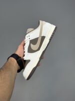 کتونی نایک اس بی دانک لو کرم قهوه ای Nike SB Dunk Low - Image 4