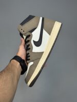 کتونی نایک ایر جردن وان ساقدار ترویس اسکات موکا Nike Air Jordan 1 High  Travis Scott Mocha - Image 4