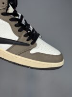 کتونی نایک ایر جردن وان ساقدار ترویس اسکات موکا Nike Air Jordan 1 High  Travis Scott Mocha - Image 6