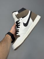 کتونی نایک ایر جردن وان ترویس اسکات سفید قهوه ای Nike Air Jordan 1 Travis Scott White Mocha - Image 4