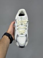 کتونی نیوبالانس 204L سیلور متالیک New Balance 204L Silver Metallic - Image 2