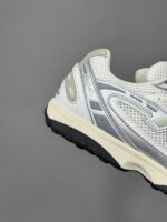 کتونی نیوبالانس 204L سیلور متالیک New Balance 204L Silver Metallic - Image 4