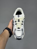 کتونی نیوبالانس 204L سیلور متالیک مشکی New Balance 204L Silver Metallic Black - Image 2